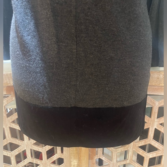 Cable & Gauge Dark Gray Tunic length Top - Picture 3 of 5